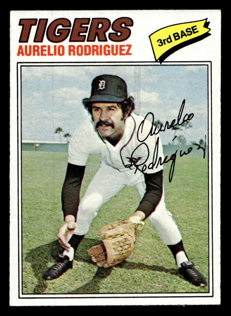 1977 Topps #574 Aurelio Rodriguez Near Mint  ID: 518208