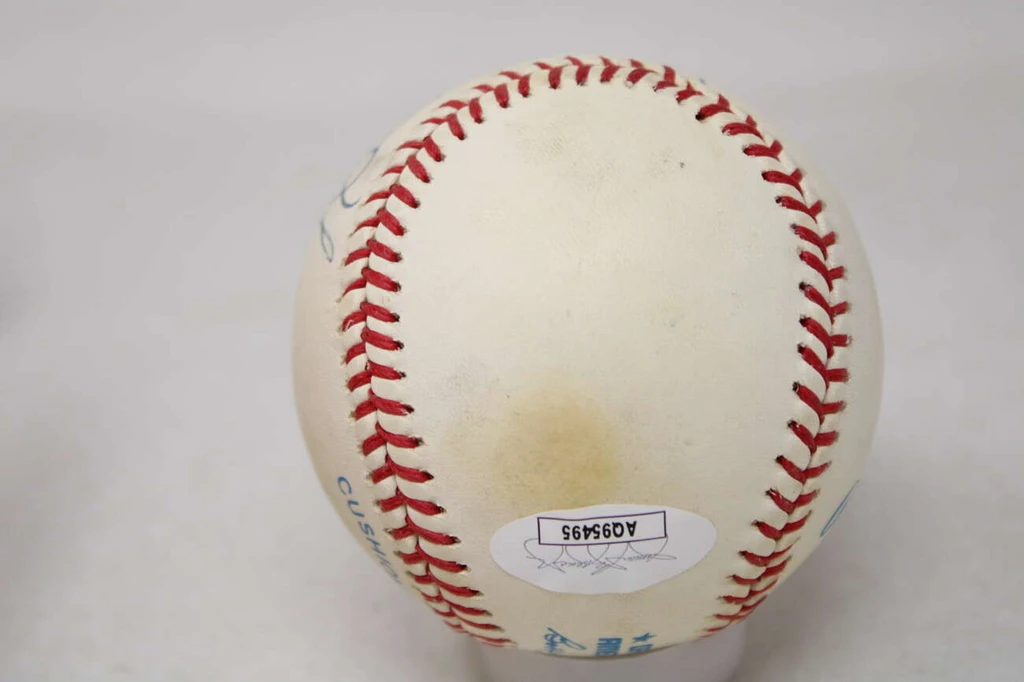 Luis Tiant Baseball JSA Autograph Signed Red Sox