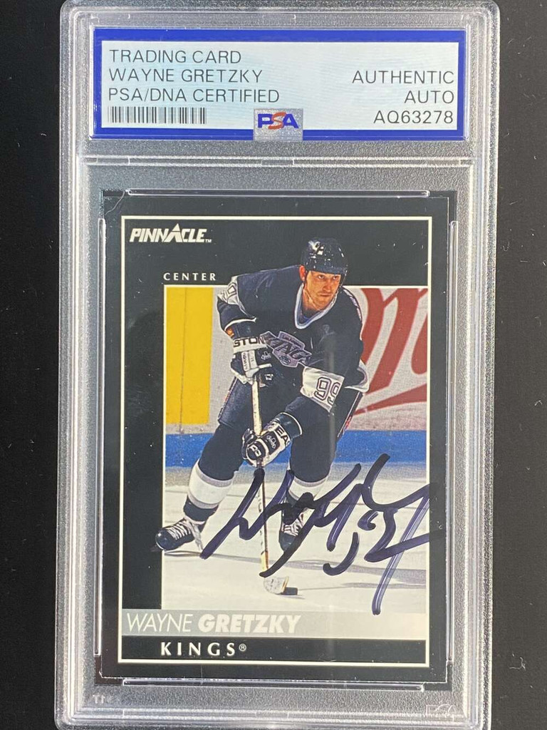 1992-93 Pinnacle #200 Wayne Gretzky Kings PSA Authenticated Signed