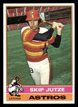 1976 Topps #489 Skip Jutze Near Mint+  ID: 354171