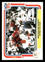 1980 Fleer Team Action #31 New England Patriots Near Mint Football  ID: 429274