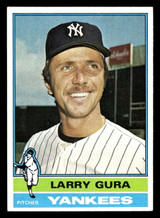 1976 Topps #319 Larry Gura Excellent+  1976 Topps #319 Larry Gura Excellent+