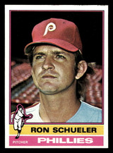 1976 Topps #586 Ron Schueler Near Mint  ID: 501309