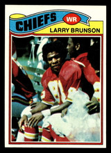 1977 Topps #244 Larry Brunson Near Mint+  ID: 502618