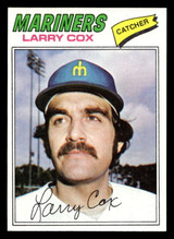 1977 Topps #379 Larry Cox Near Mint+ RC Rookie 
