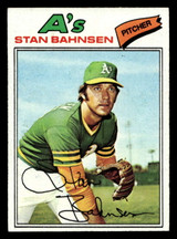 1977 Topps #383 Stan Bahnsen Near Mint  ID: 517326