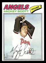 1977 Topps #401 Mickey Scott Ex-Mint 