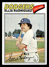 1977 Topps #448 Ellie Rodriguez Near Mint  ID: 517591