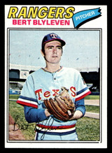 1977 Topps #630 Bert Blyleven Near Mint  ID: 518417