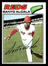1977 Topps #636 Santo Alcala Near Mint  ID: 518439