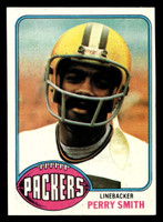 1976 Topps #526 Perry Smith Near Mint  ID: 407212