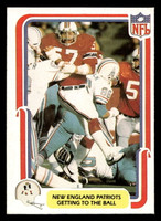 1980 Fleer Team Action #32 New England Patriots Near Mint Football  ID: 429277