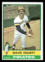 1976 Topps #352 Dave Giusti Near Mint  ID: 431419