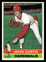 1976 Topps #239 John Curtis Near Mint+  ID: 500993