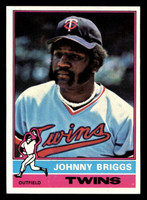 1976 Topps #373 Johnny Briggs Near Mint  ID: 501112