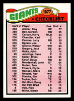 1977 Topps #218 New York Giants CL Ex-Mint  ID: 502537