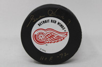 Gordie Hockey Puck Signed Auto PSA/DNA Authentic Red Wings HOF 72 #9