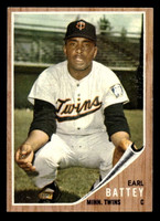 1962 Topps #371 Earl Battey UER Ex-Mint  ID: 513107