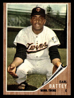 1962 Topps #371 Earl Battey UER Near Mint  ID: 513108