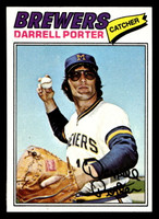 1977 Topps #214 Darrell Porter Near Mint  ID: 516610