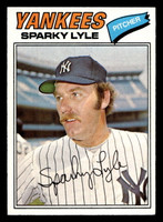 1977 Topps #598 Sparky Lyle Ex-Mint  ID: 518294