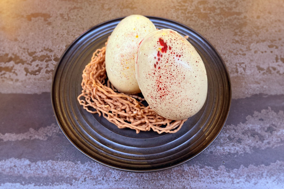 How to Make Easter Eggs at Home