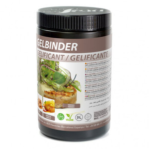 Sosa Gelbinder 500g container with brown label showing food plating examples and usage instructions, suitable for vegan and gluten-free cooking. Sosa Gelbinder 500g container with brown label showing food plating examples and usage instructions, suitable for vegan and gluten-free cooking.