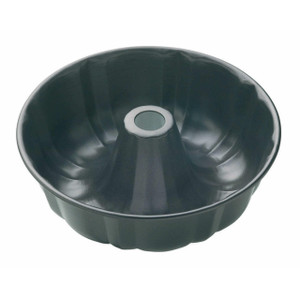 MasterClass Non-Stick Fluted Ring Cake Pan 27cm with heavy-duty steel and Quantum II non-stick coating. Perfect for bundt cakes, sponges and special desserts.
