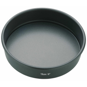 MasterClass Non-Stick Loose Base Sandwich Pan 15cm with carbon steel and Quantum II non-stick coating. Perfect for sponges, cheesecakes, quiches and pies. MasterClass Non-Stick Loose Base Sandwich Pan 15cm with carbon steel and Quantum II non-stick coating. Perfect for sponges, cheesecakes, quiches and pies.