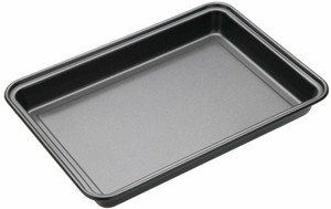 Shop the MasterClass Non Stick Brownie Pan 27cm x 20cm, a durable carbon steel tin for brownies, blondies and traybakes.