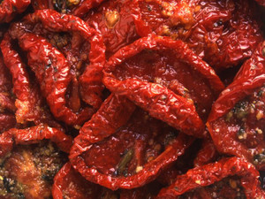 SORRISO MARINATED SUN DRIED TOMATO HALVES 1KG SORRISO MARINATED SUN DRIED TOMATO HALVES 1KG