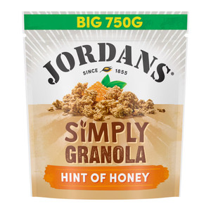 Jordans Simply Granola 750g is a classic oat granola with a light sweetness and crisp texture, ideal for everyday breakfasts and snacks.