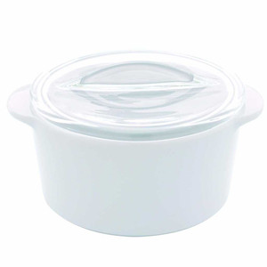 The Pordamsa Cassoulet with Lid 250ml is a stylish porcelain dish for oven-to-table cooking. Perfect for individual portions of casseroles, bakes or desserts.