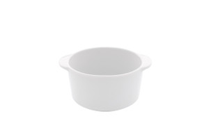 The Pordamsa Love Terrine 80ml is a stylish porcelain dish ideal for pâtés, desserts or sauces. Oven, freezer and dishwasher safe.