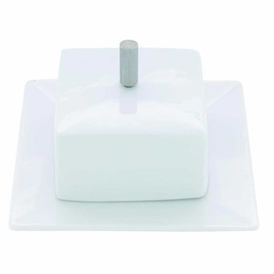 Shop the Pordamsa Degus Square Set. A modern porcelain serving dish with cloche lid, ideal for appetisers, tasting menus and fine dining at home.