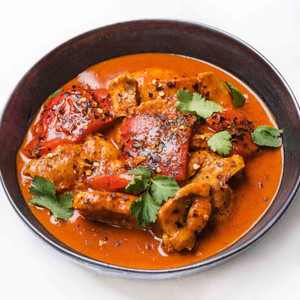 Pagoda Kitchen Thai Red Curry Paste 400g is a ready to cook blend of chilli, garlic and Thai spices for quick, rich homemade red curry sauces.