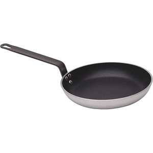 Cook with confidence using the MasterClass Heavy Duty Frying Pan 32cm. Durable, non-stick and perfect for everyday frying and searing. Cook with confidence using the MasterClass Heavy Duty Frying Pan 32cm. Durable, non-stick and perfect for everyday frying and searing.