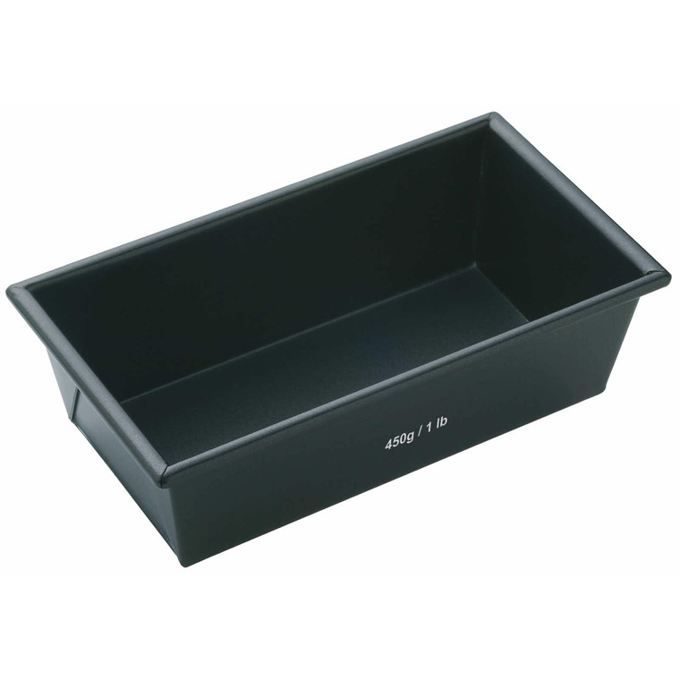 Bake bread, cakes and pâté with the MasterClass Non-Stick 1lb Box Sided Loaf Pan. Durable carbon steel with easy-release non-stick coating.