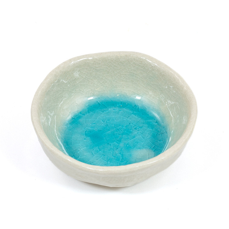 Round Shirakumo Dish 8.5cm in Japanese Minoyaki porcelain. Hand-finished crackle glaze in white and turquoise. Perfect for appetisers, condiments and sides. Round Shirakumo Dish 8.5cm in Japanese Minoyaki porcelain. Hand-finished crackle glaze in white and turquoise. Perfect for appetisers, condiments and sides.