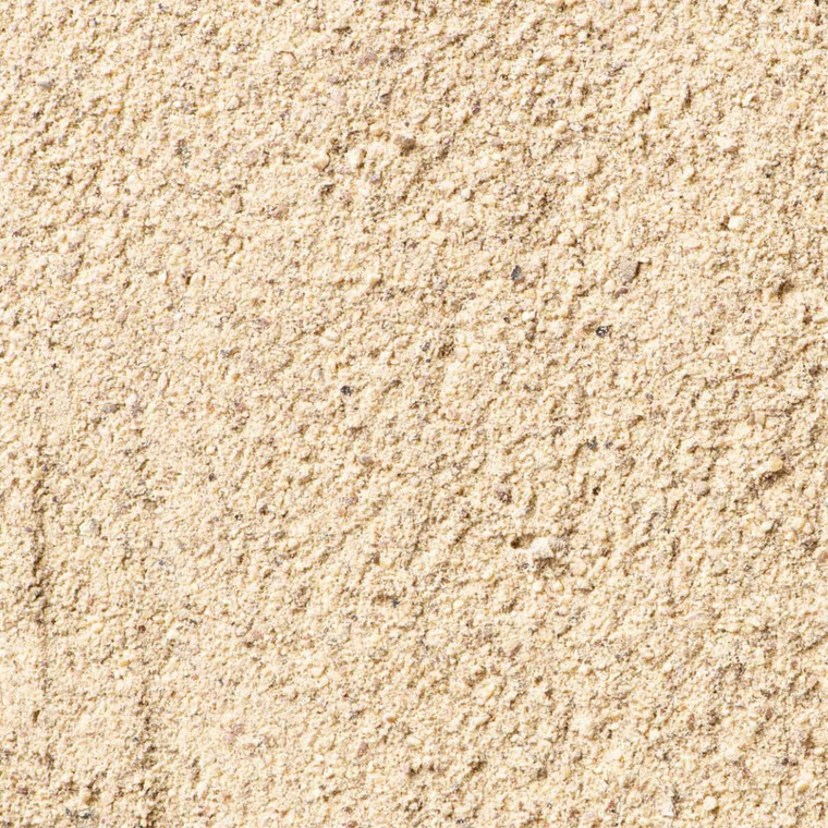 Ground White Pepper 1kg with a clean, sharp heat. Ideal for sauces, soups, mashed potatoes, and light-coloured dishes.