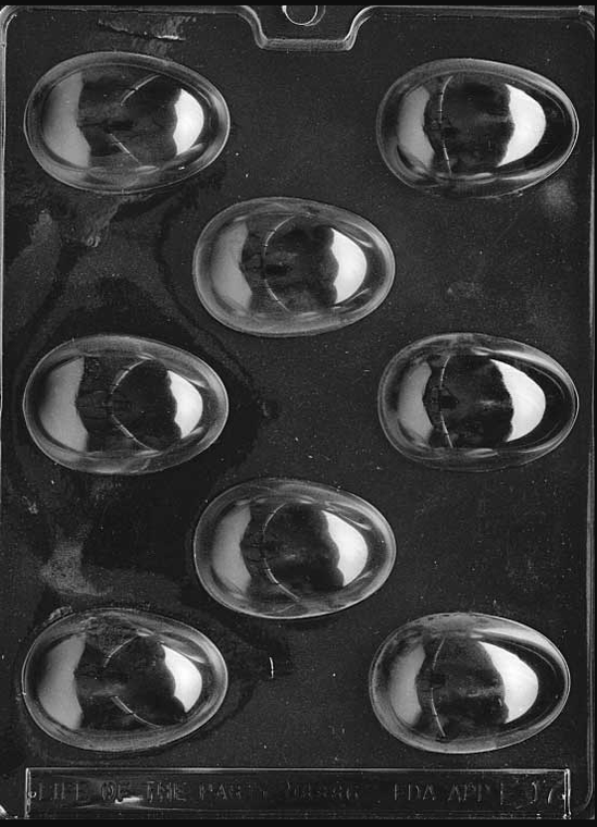 Buy Easter Eggs Chocolate Mould 8 Hole at i4C. Reusable plastic mould with eight egg-shaped cavities for homemade Easter chocolates, gifts and decorations.