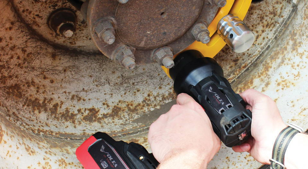 TorcUP 1 Dr 750 - 3000 Ft Lbs TorcUP VOLTA Cordless Torque Wrench and Batteries - VT-3000KIT