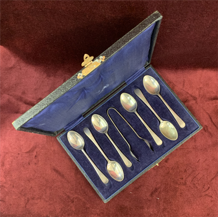 Silver Plated Tea Spoons and Tongs in a fitted Container Set 1 of 2