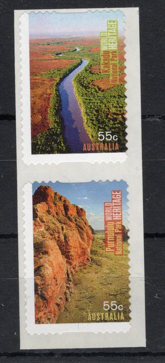 2010 ASC 2792a Australian World Heritage Sites peel and stick pair