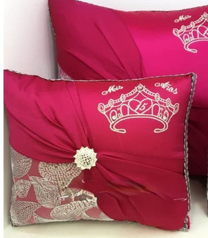 Tiara Pillows Set