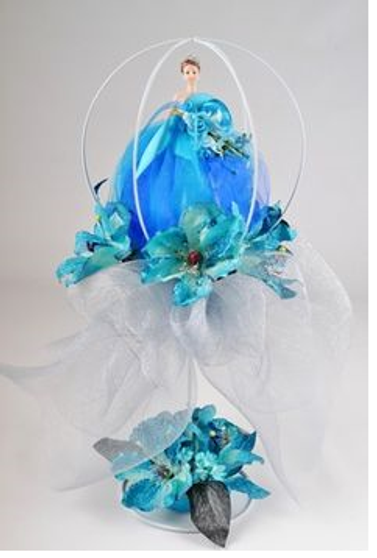 Quinceanera Carriage Centerpiece - Available in Many Colors