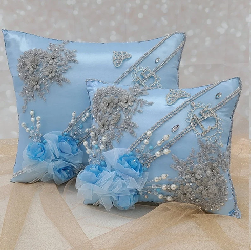 Royal blue quinceanera pillows set / quinceanera-decor