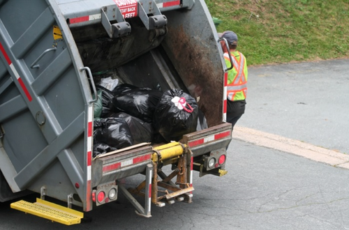 Waste Collection Workers High Risk of Injury