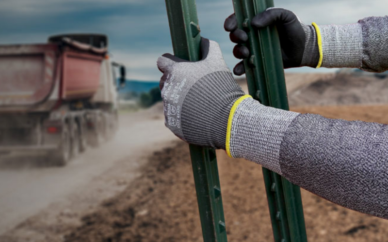 Work Gloves: A Guide to Choosing the Best Hand Protection – MUVEEN