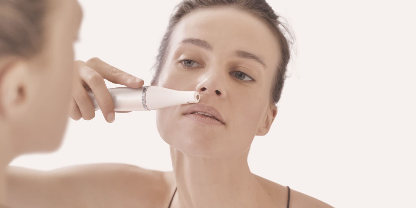 How to Remove Facial Hair For Women: Top Tips
